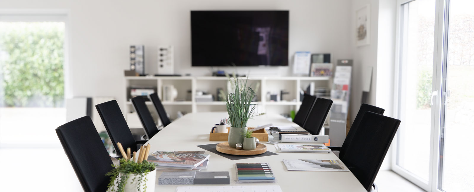 Header-Besprechungstisch-CSG_Massivbau